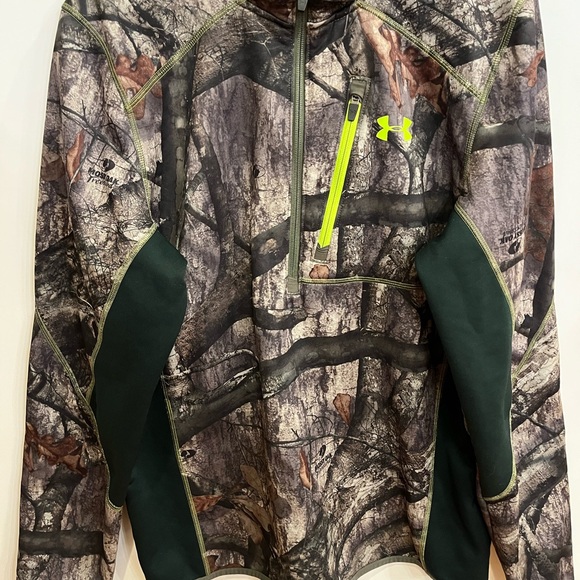 Under Armour Men’s Pullover  1/4 zip with Neon accent.  Size L - Picture 2 of 10